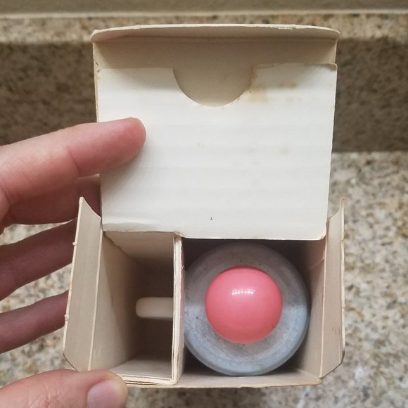 Avon Demi-Cup “To A Wild Rose” Full of Foaming Bath Oil 3 Fl. Oz. - Picture 6 of 11